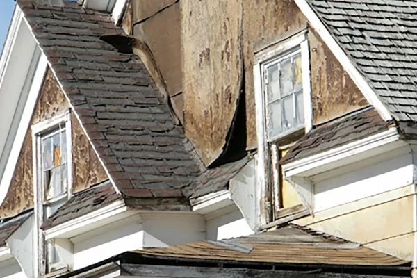 home deteriorating from wood rot | sister siding