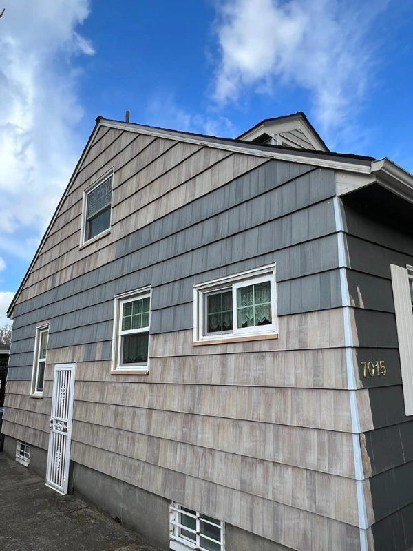 sister-siding-residential-siding-project-in-the-portland-metro-area-with-almost-complete-new-siding-installation